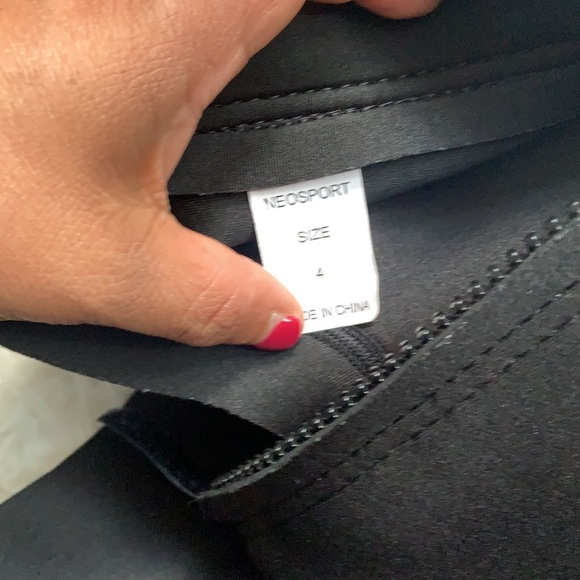 Neosport kids wetsuit size 4 - Picture 4 of 5